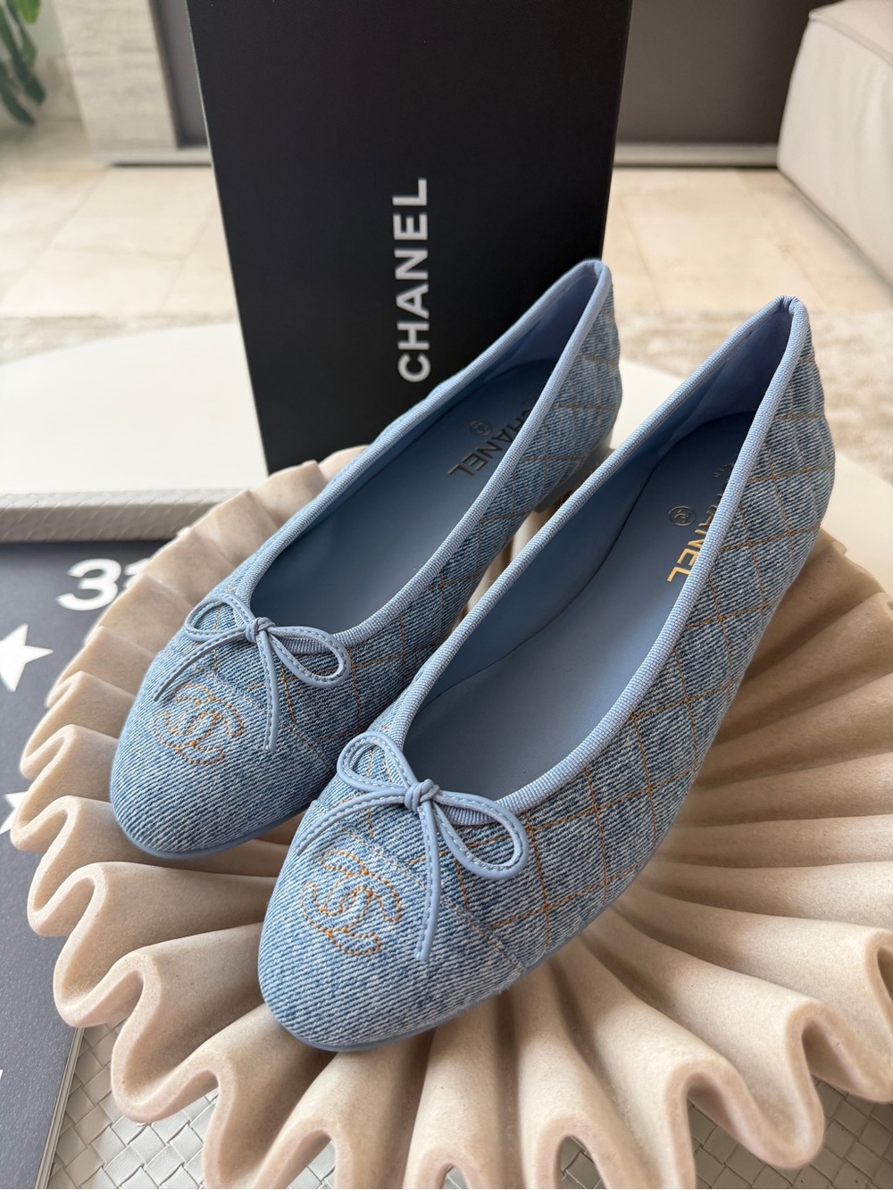 Chanel Blazy Quilted Denim CC Logo Ballet Flats Light Blue Jean Ballerina 39.5